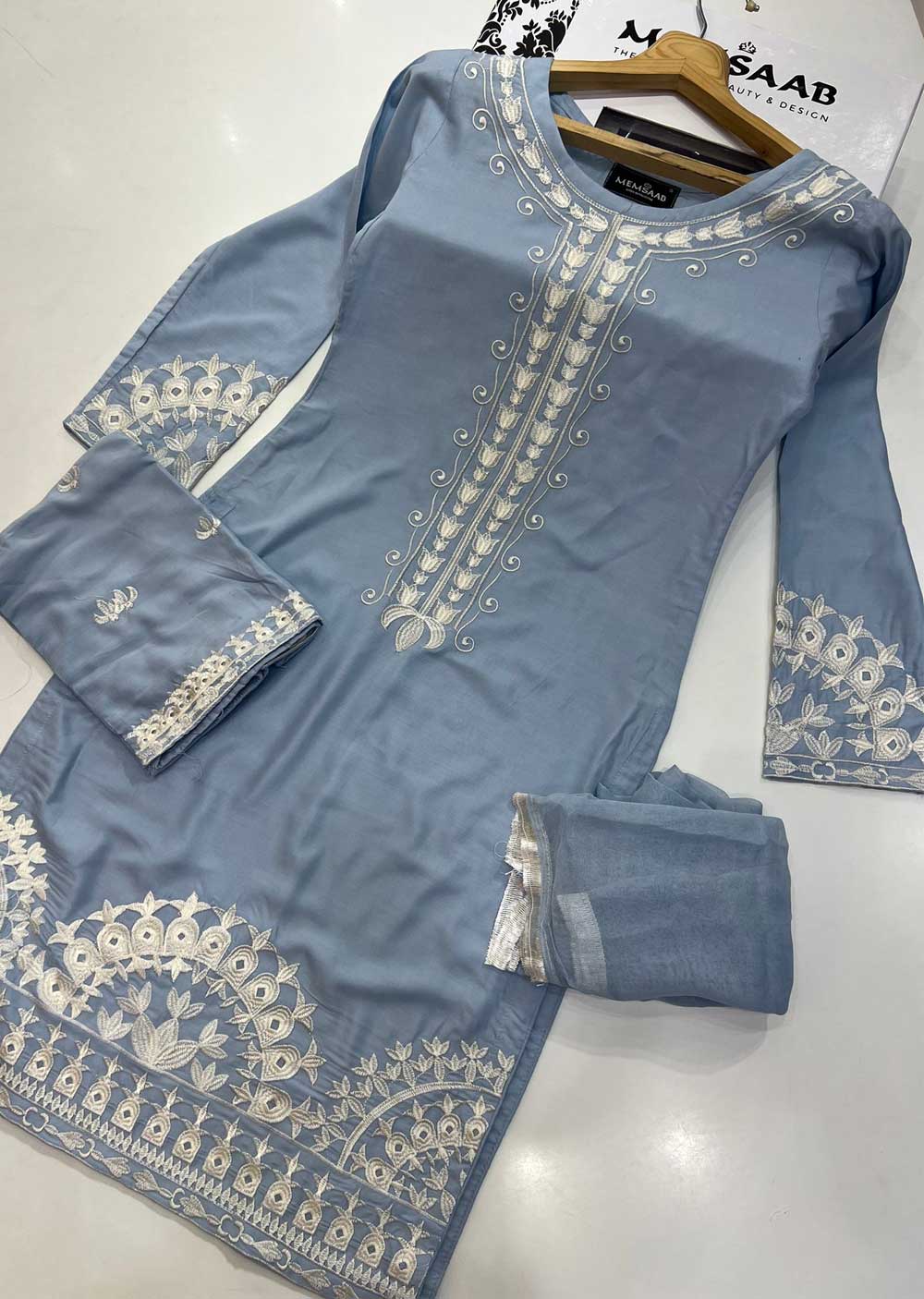 HK204 Saari Readymade Baby Blue Linen Suit Memsaab