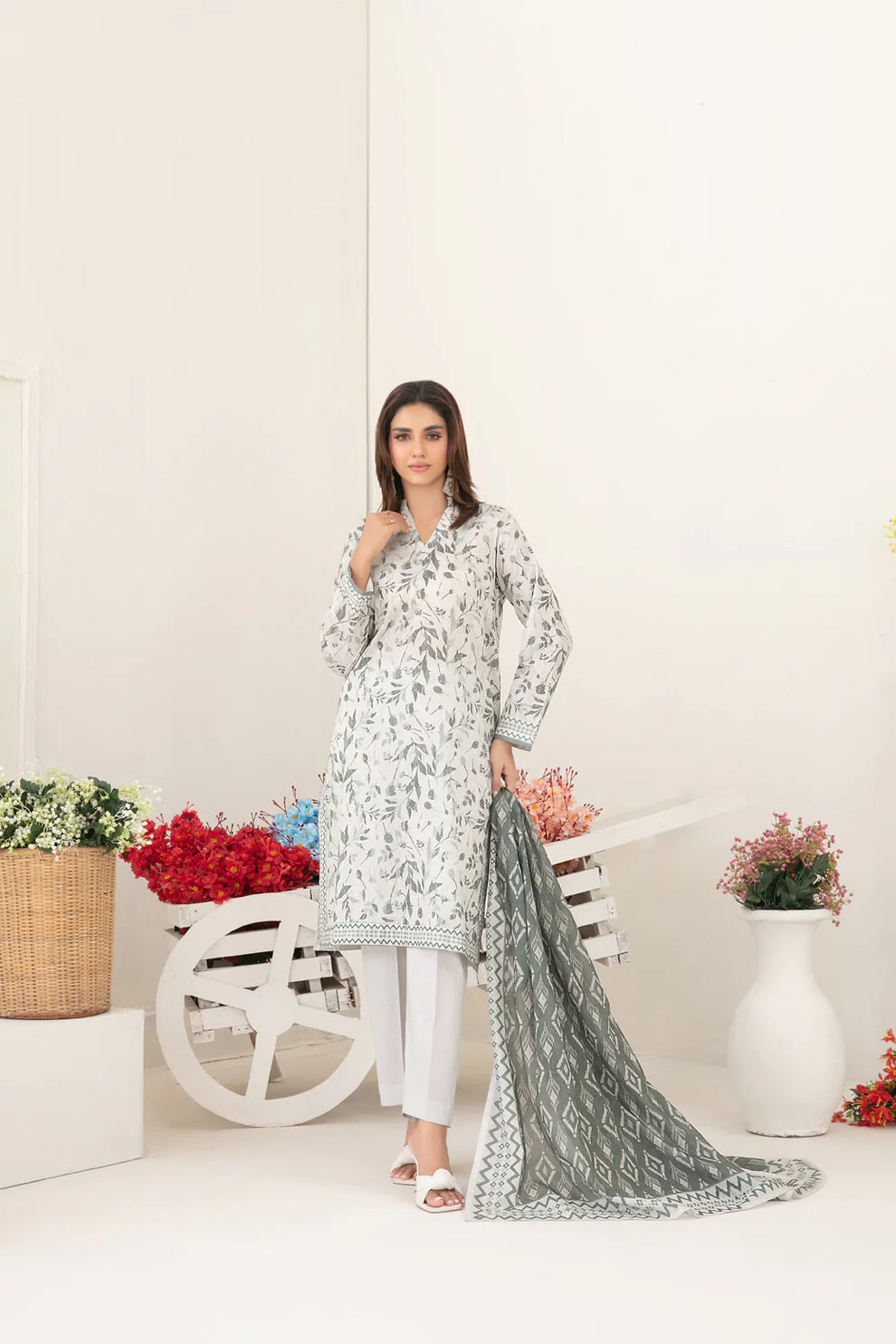 TWD-2280 Readymade Mizna Tawakkal Lawn Suit 2025 - Memsaab Online