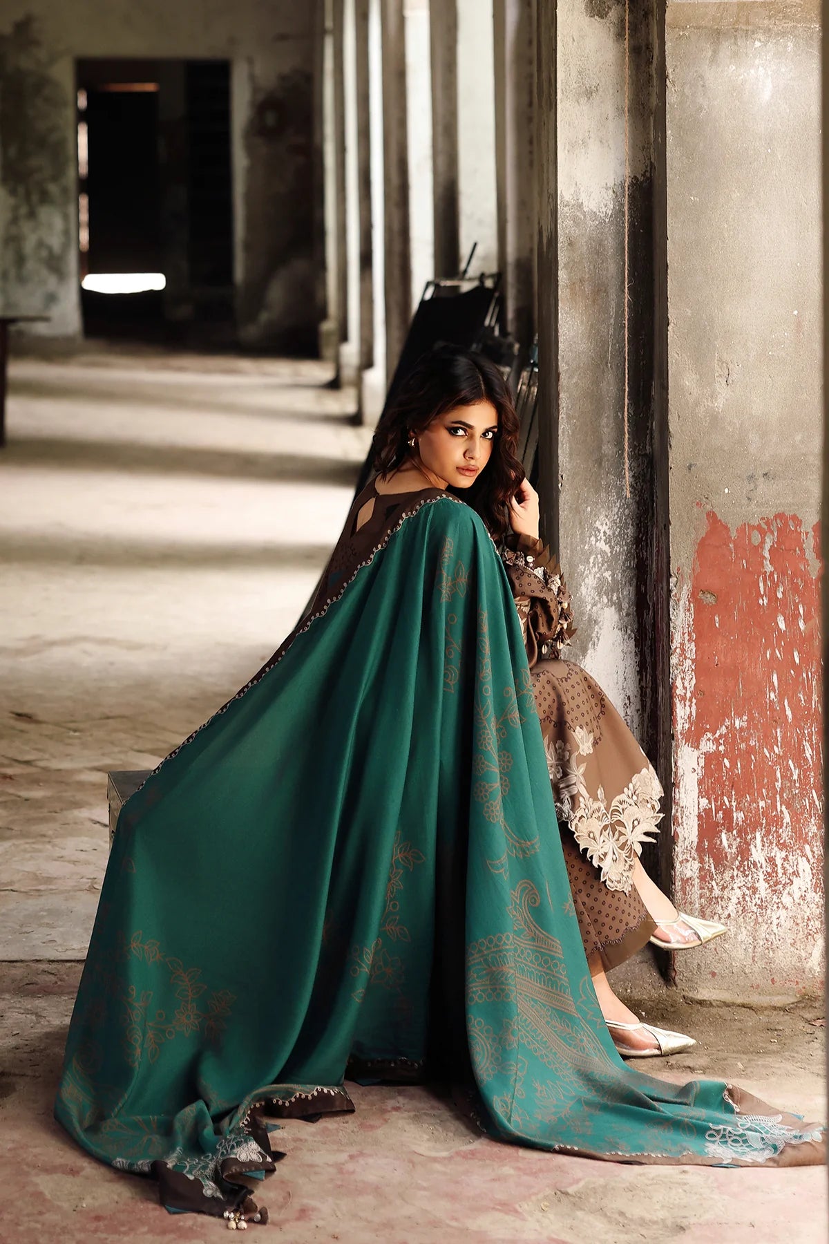 CCW6-16-Unstitched Embroidered Linen Collection 2025 - Memsaab Online