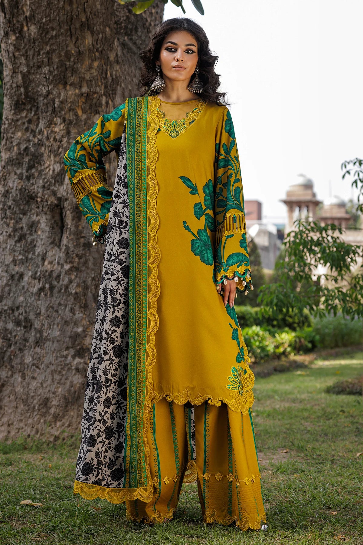 CCW6-11-Unstitched Embroidered Linen Collection 2025 - Memsaab Online