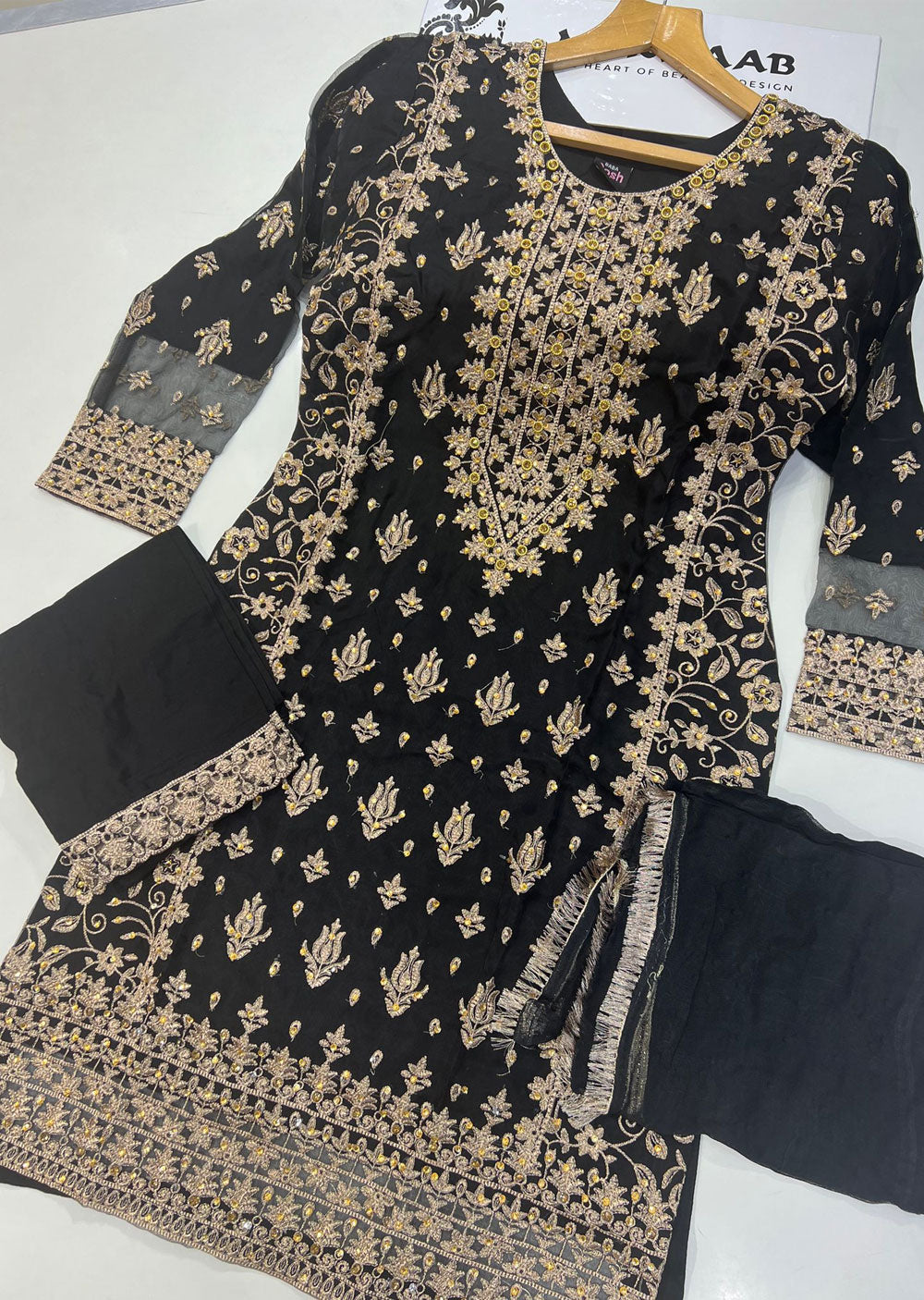 BP1107 Black Readymade Organza Suit – Memsaab