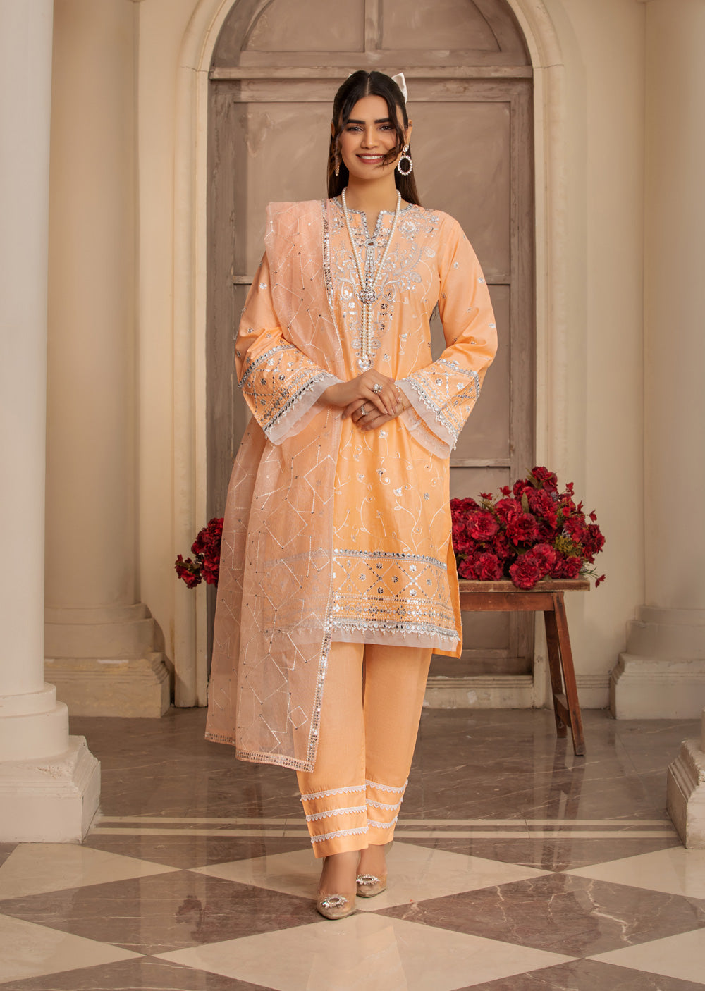 HSS-221 - Readymade Heeras linen Suit - Memsaab Online