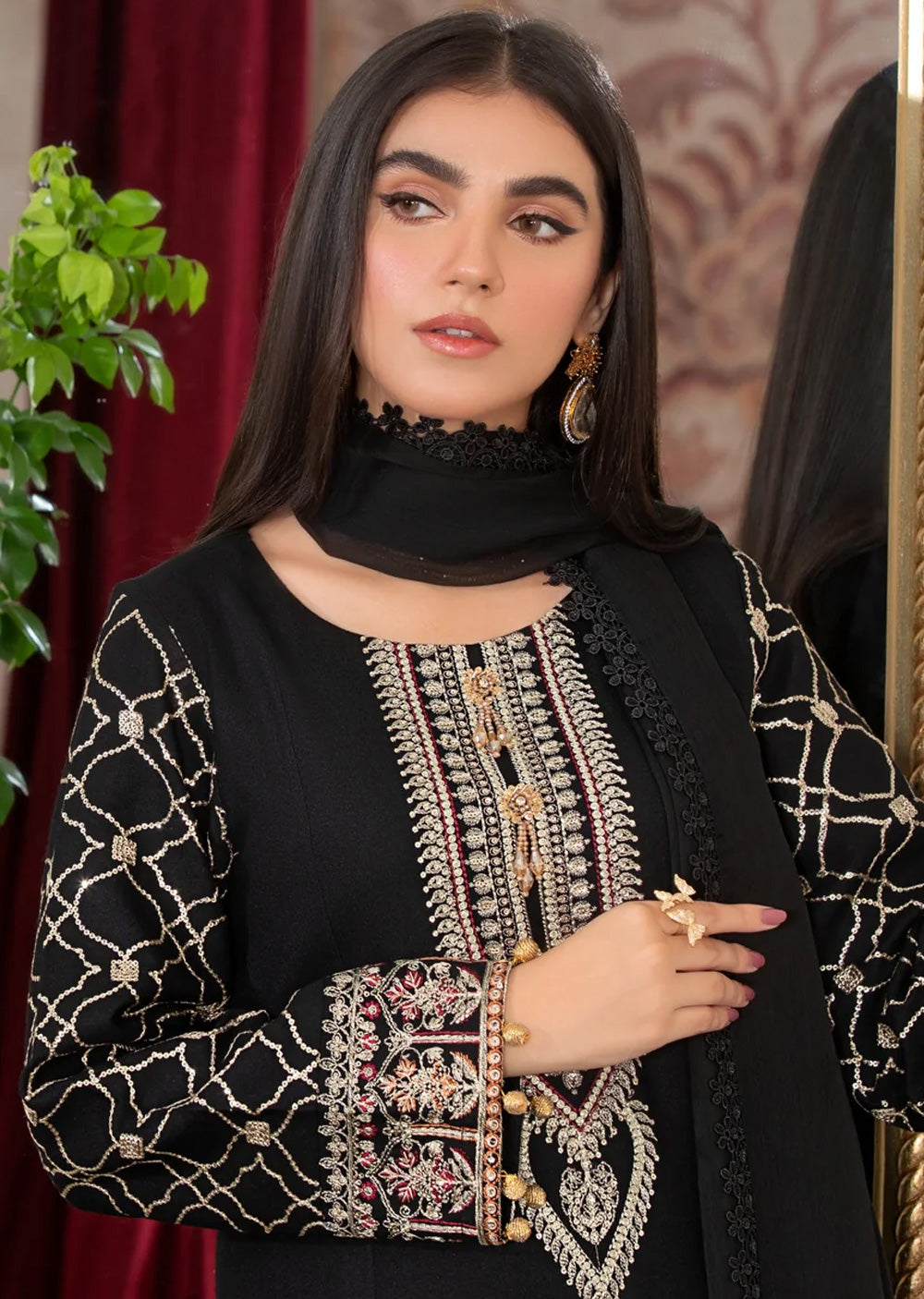 HSS-172 - Readymade - Black Majestic Embroidery suit by Heeras - Memsaab Online