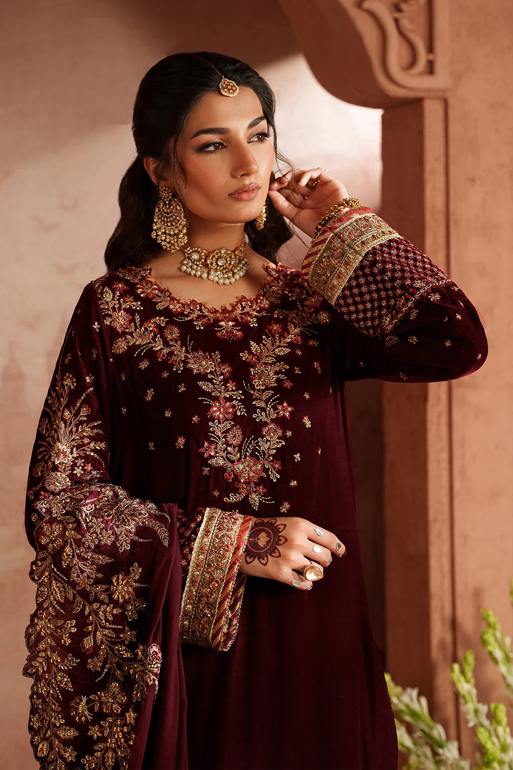 IV-55 Readynade Iznik Embroidered Velvet Edition 2025 - Memsaab Online
