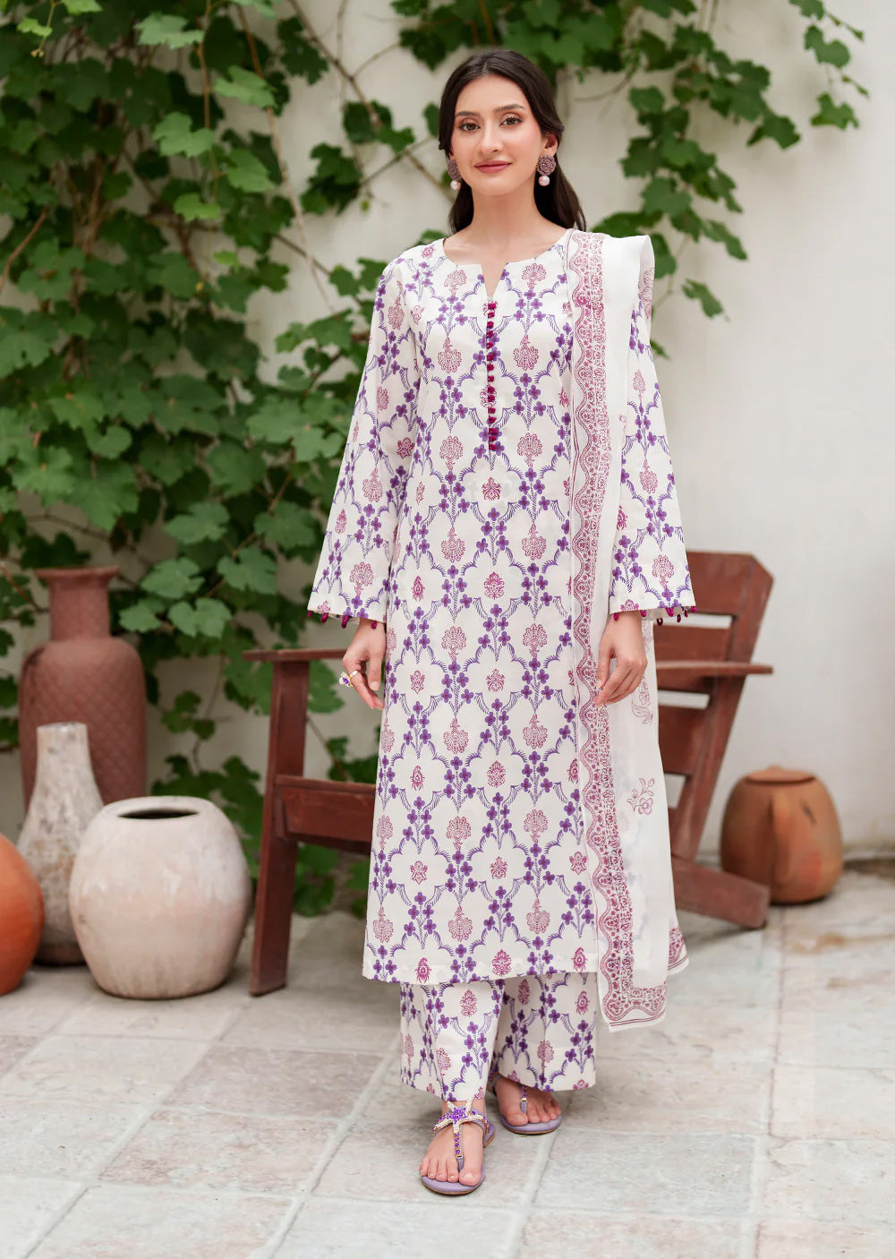 Nimr - Readymade 3 Piece Garnet Suit - Memsaab Online