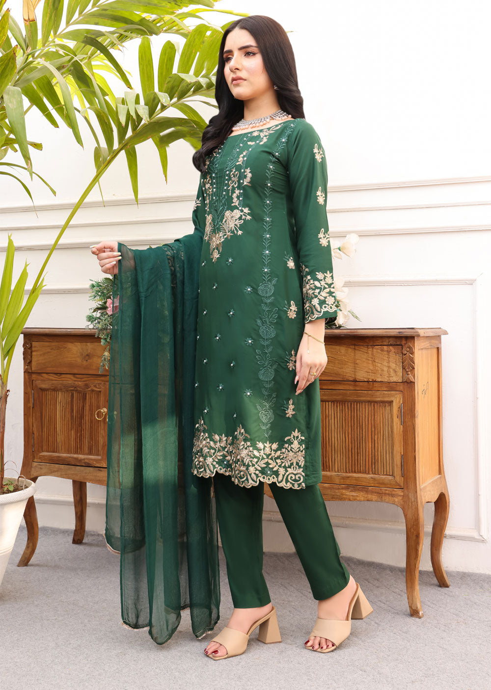 HK249 - Green Readymade Linen Suit - Memsaab Online