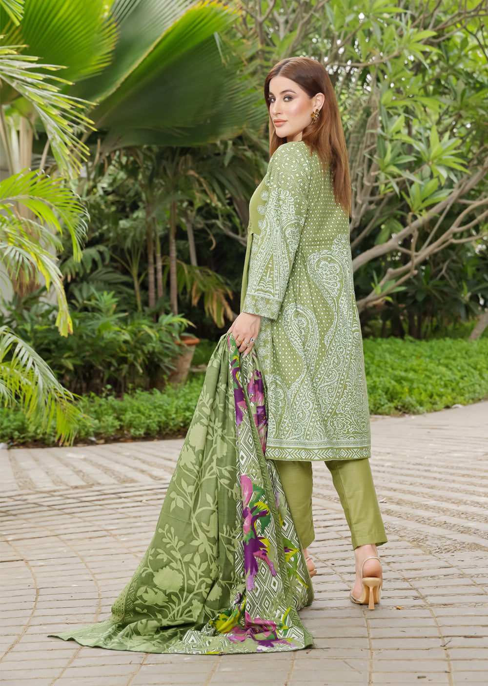 AMT5115 - Green Readymade Linen Shawl Suit - Memsaab Online