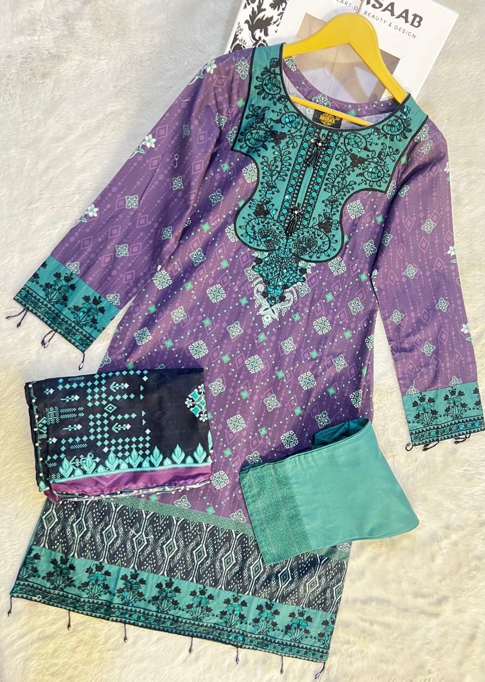 HSS-1130 - Readymade Heeras Suit