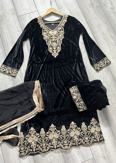RGZ1732 Black Readymade Velvet Suit - Memsaab Online