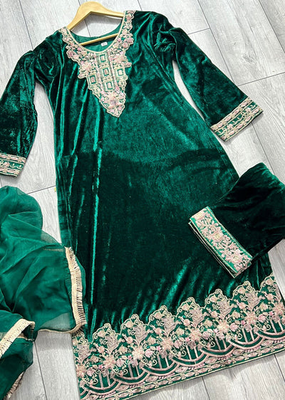 RGZ1733 Green Readymade Velvet Suit - Memsaab Online