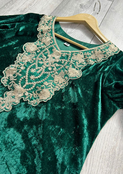 RGZ1734 Green Readymade Velvet Suit - Memsaab Online