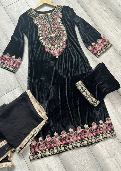 RGZ1737 Black Readymade Velvet Suit - Memsaab Online