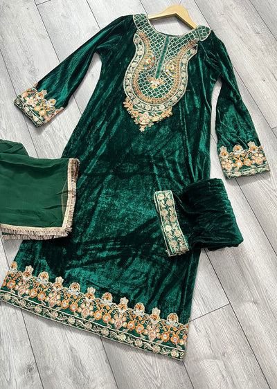 RGZ1737 Green Readymade Velvet Suit - Memsaab Online