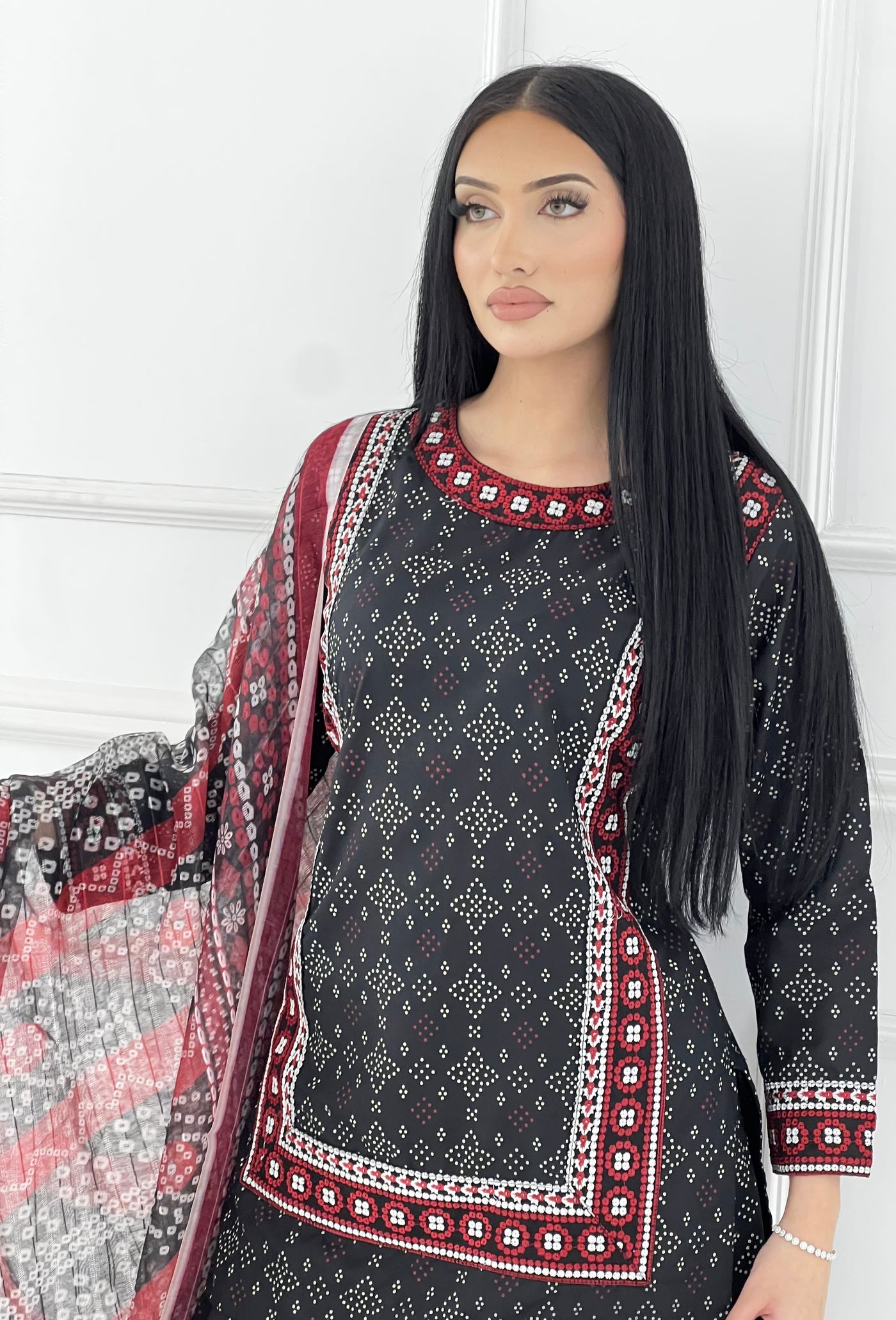 RBY-101 - Aari - Heavy Cotton Ajrak Suit