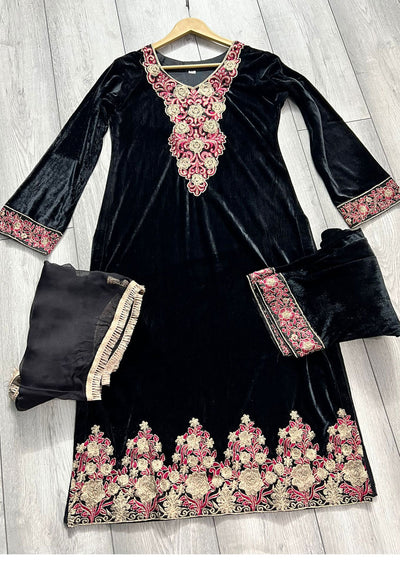 RGZ1738 Black Readymade Velvet Suit - Memsaab Online
