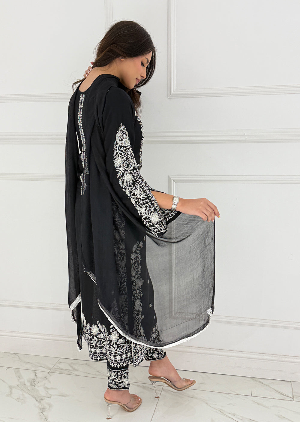 HK271 Jabeen - Black Linen Oufit - Memsaab Online