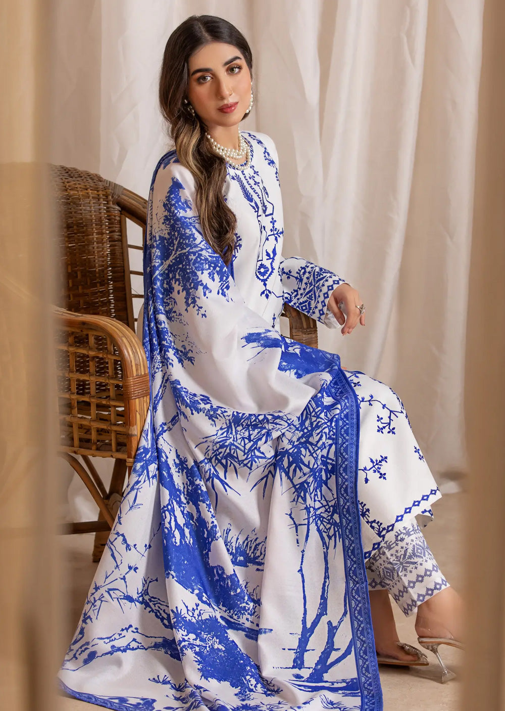 HSS-178 - Readymade - Dhanak Divine Embroidered suit by Heeras - Memsaab Online