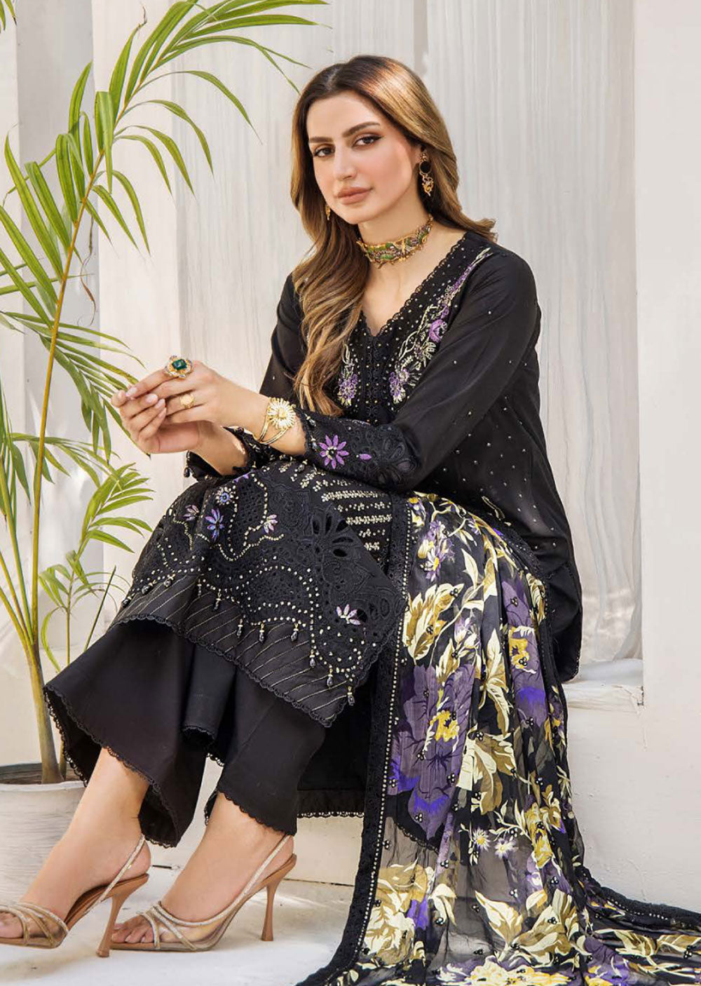 EA-EE-5519-R - Readymade - Embroidered Lawn Collection 2024 - Memsaab Online