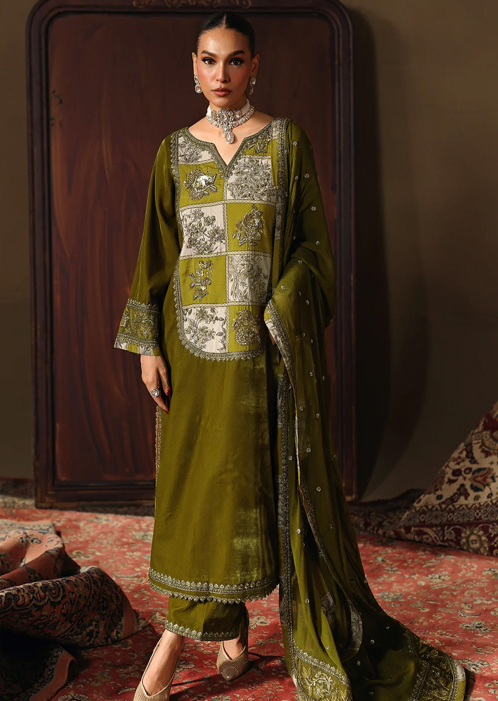 CVT5-02 Unstitched Premium Velvet 2025 - Memsaab Online