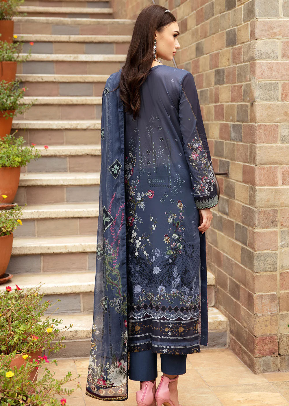 Y-901-R - Readymade - Riwayat by Ramsha Luxury Lawn Vol 09 - Memsaab Online