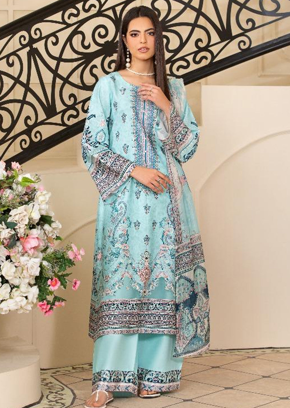 HSS-276 - Readymade Heeras Suit - Memsaab Online