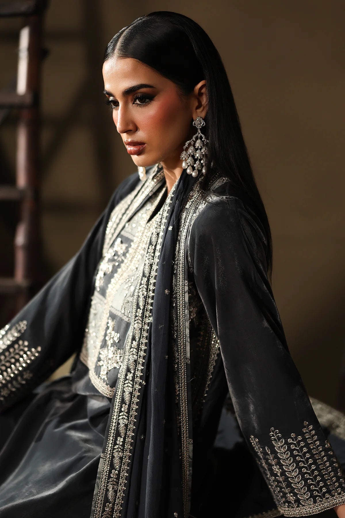 CVT5-03 Unstitched Premium Velvet 2025 - Memsaab Online