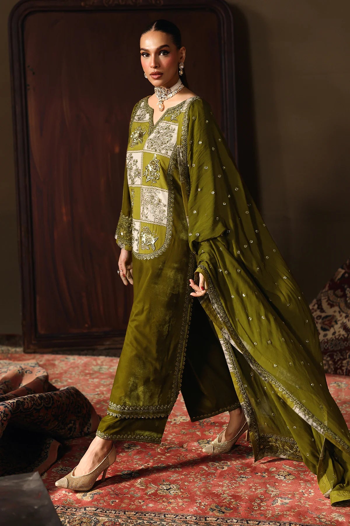 CVT5-02 Unstitched Premium Velvet 2025 - Memsaab Online