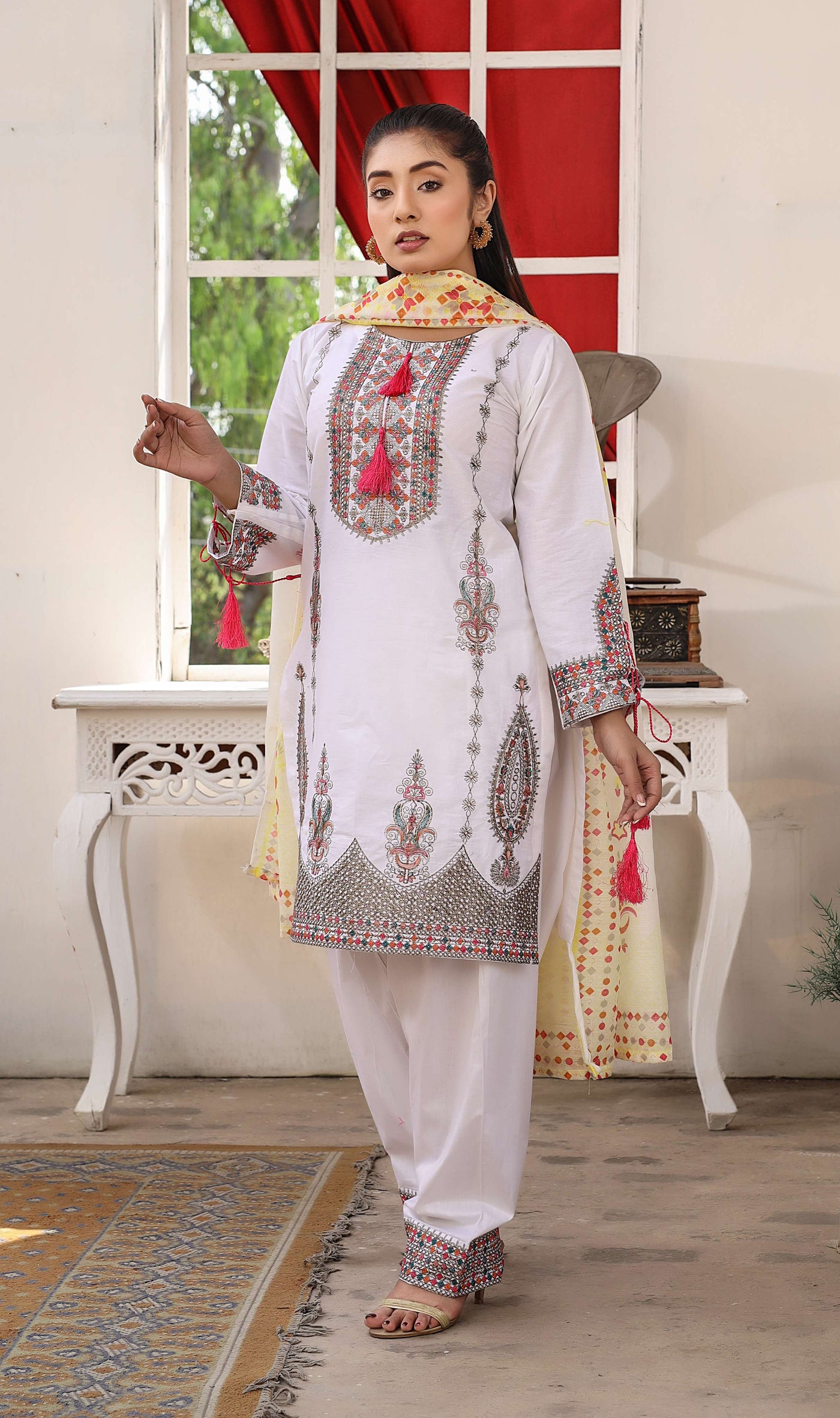 HK320 - Readymade Lilen Outfit 2025 - Memsaab Online