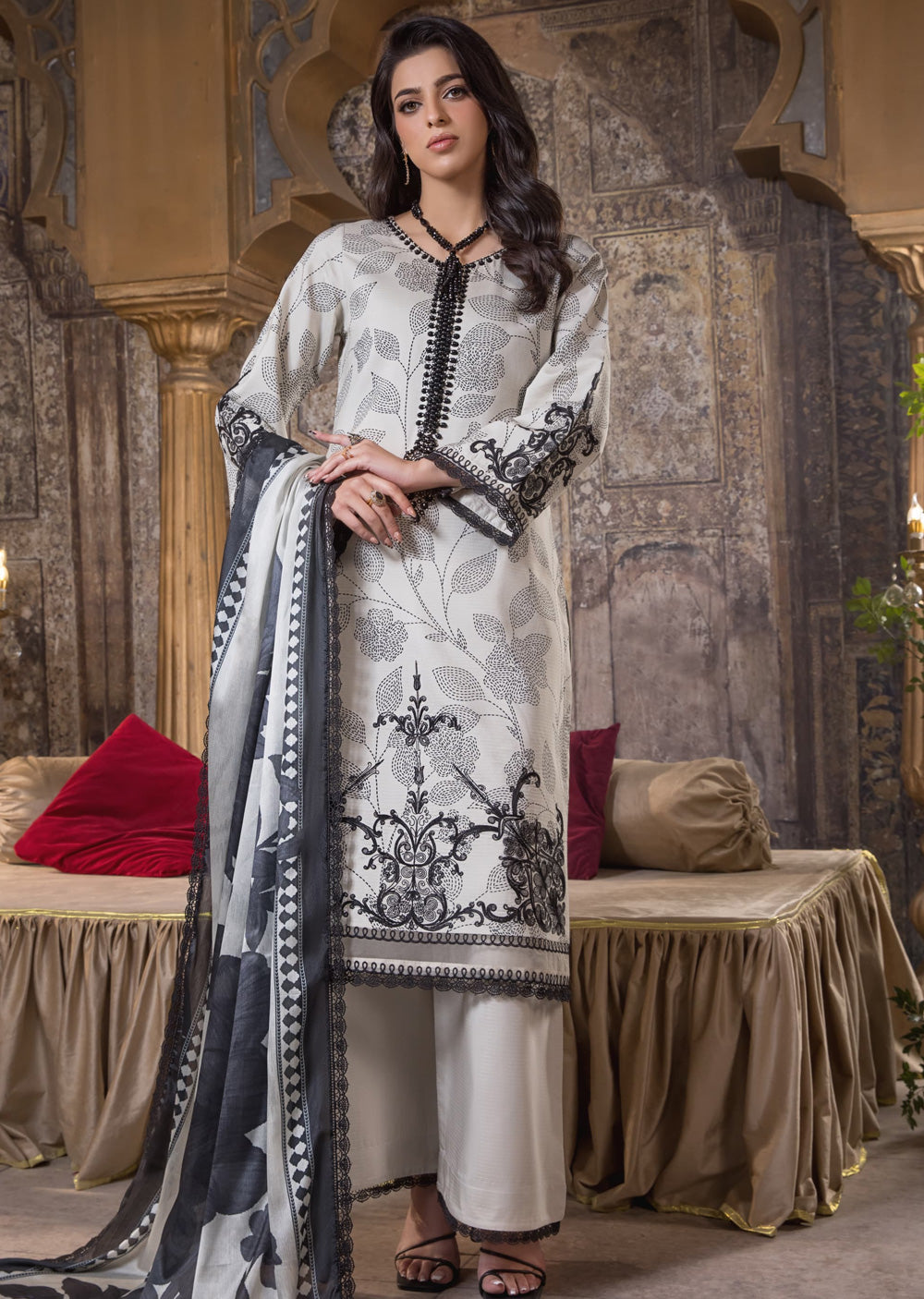 HSS-354- Readymade Heeras Suit - Memsaab Online