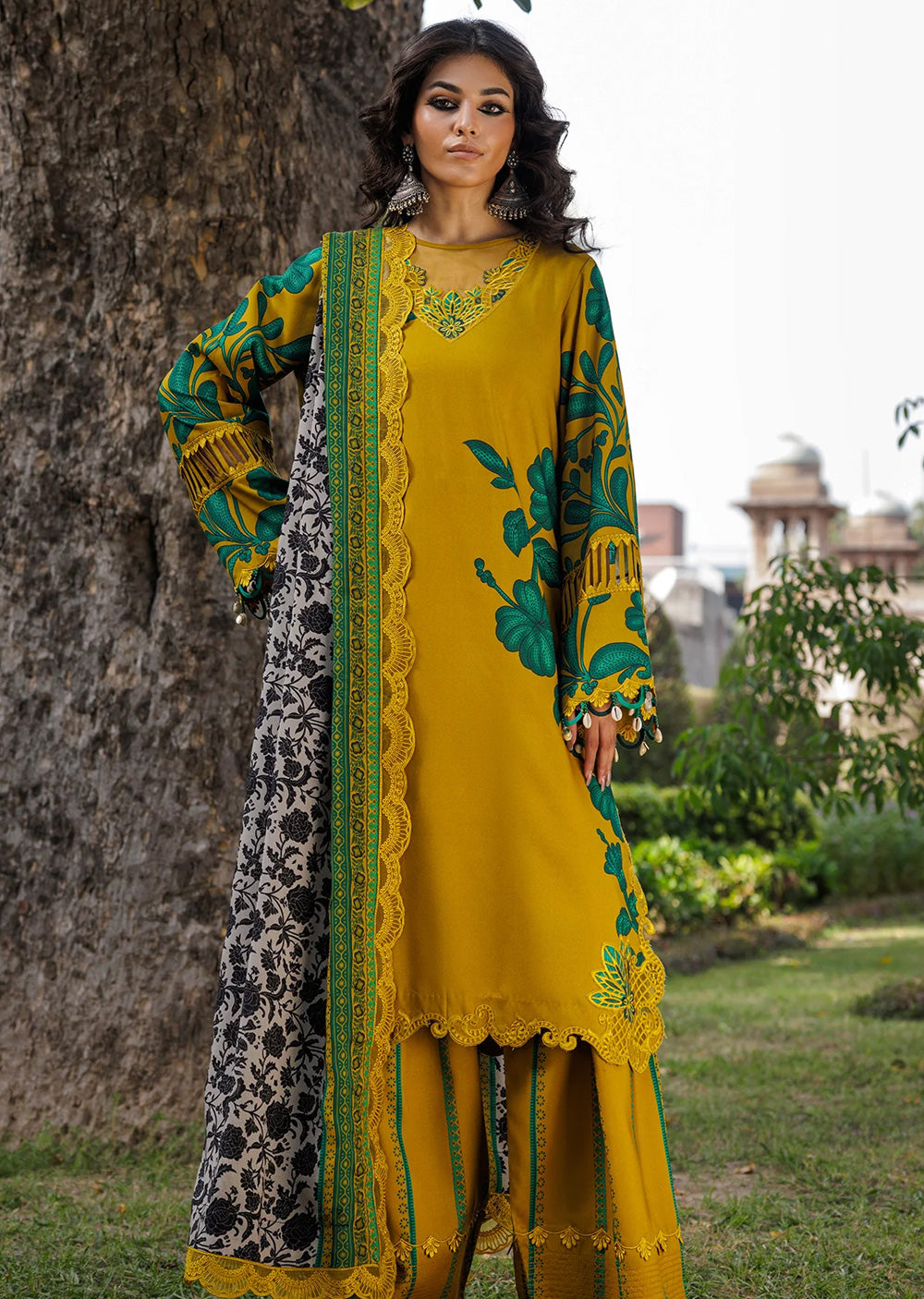CCW6-11-Unstitched Embroidered Linen Collection 2025 - Memsaab Online