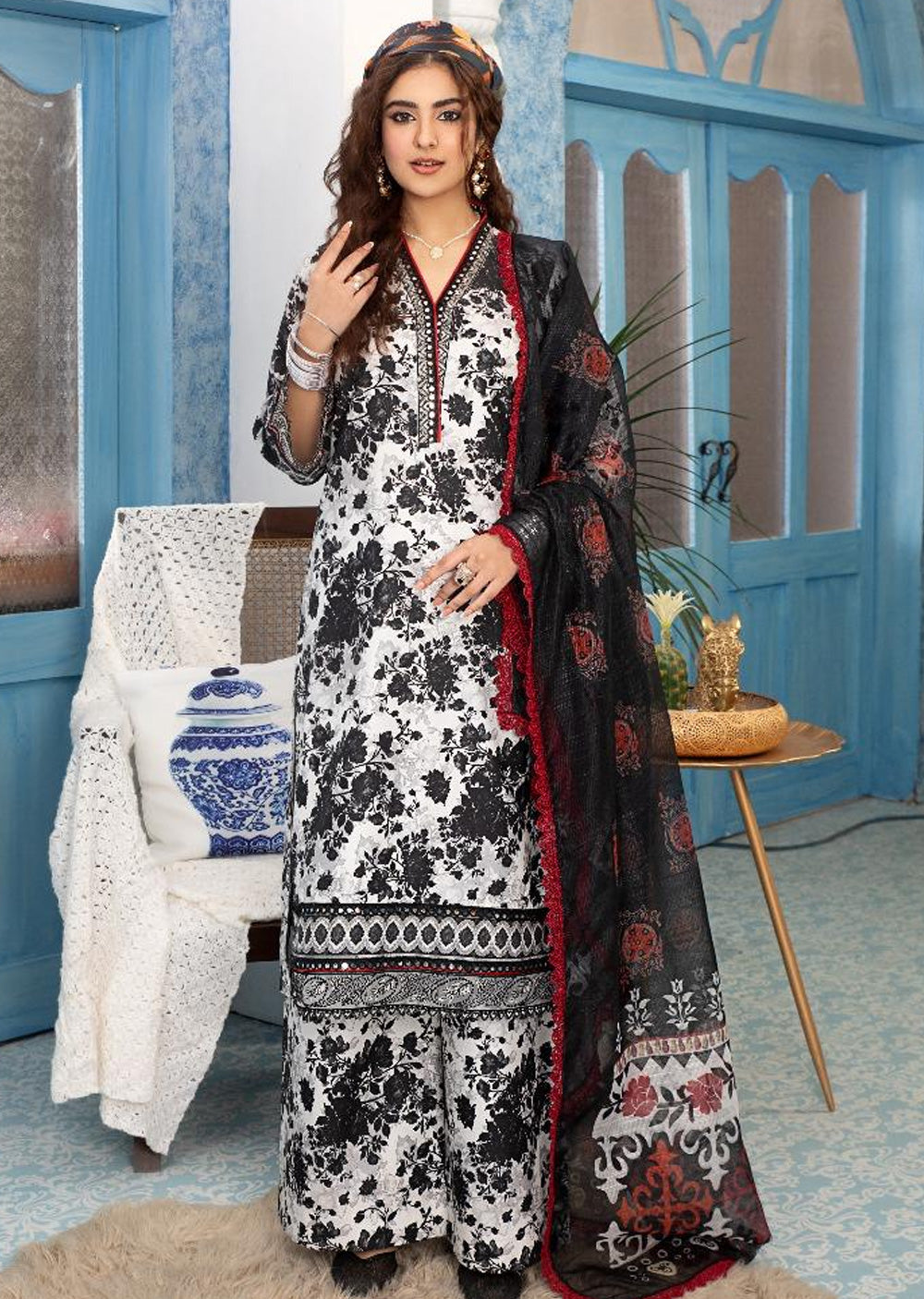 HSS-291 - Readymade Heeras Suit - Memsaab Online