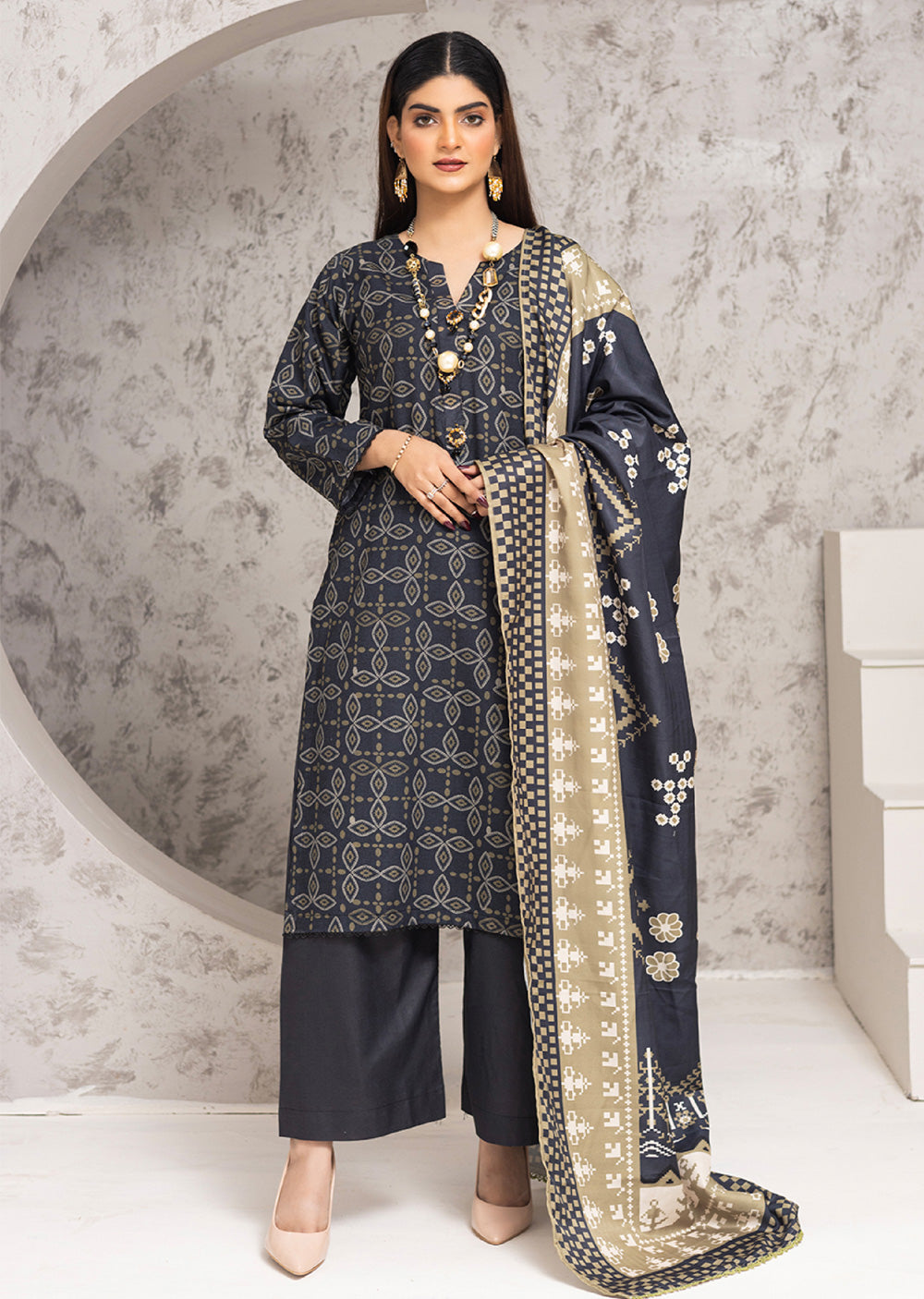 RZW-01-R - Readymade - Rangz Winter Collection 2025 - Memsaab Online