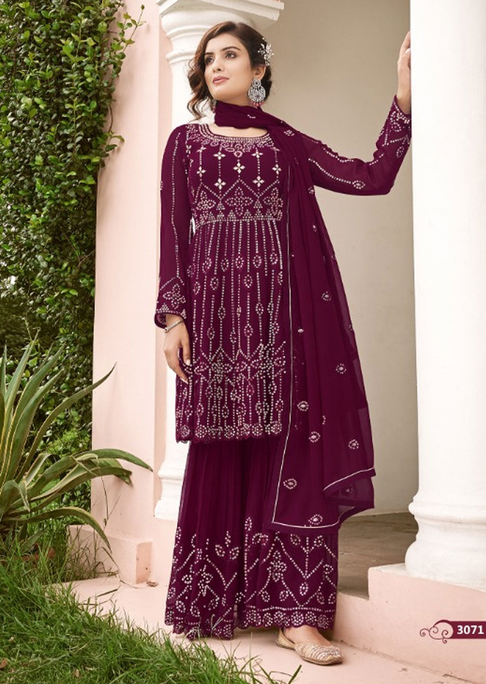 LR-3071 - Readymade - Larisha Collection by Sara Trendz 2024 - Memsaab Online