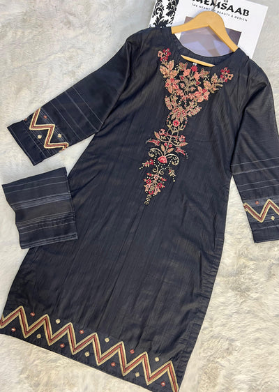 AMT5001 Readymade Embroidered 2 piece Lawn Suit - Memsaab Online