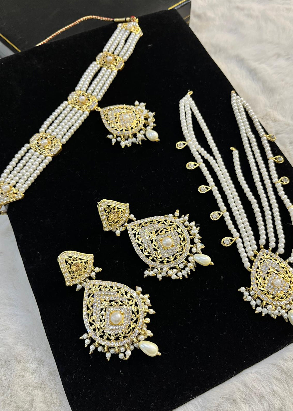 JBM30 Pearl Choker Set - Memsaab Online