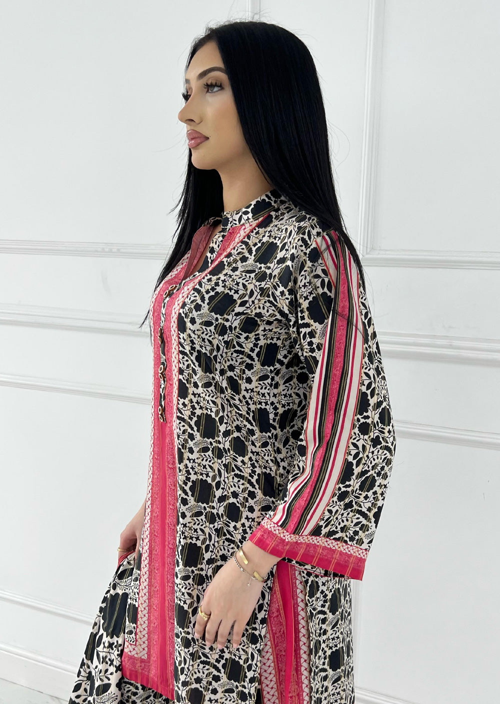 SLMN-04 - Pink/White - Readymade - Raaz Linen Suit 2025 - Memsaab Online