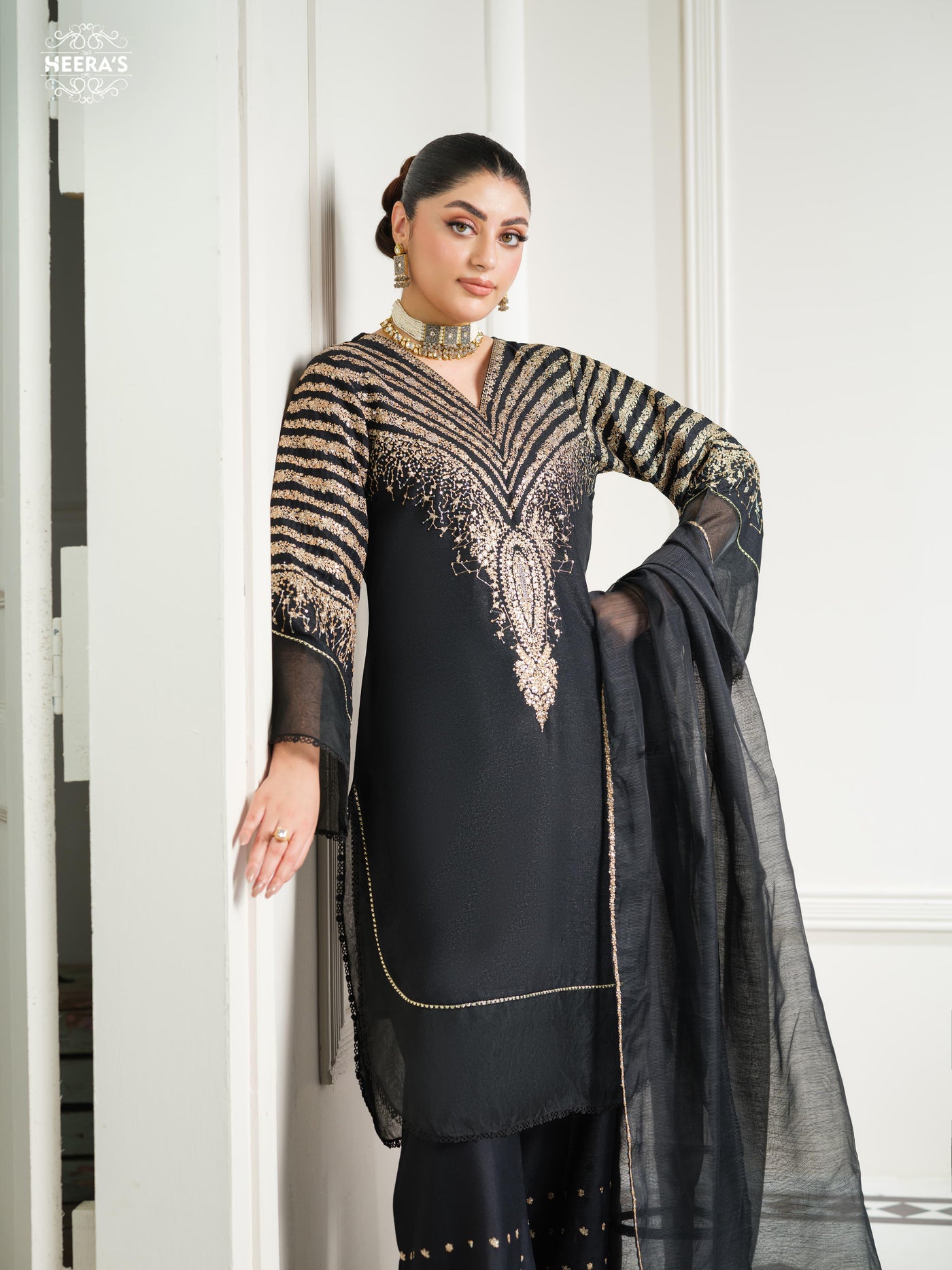 HSS-1147 - Readymade Heeras Suit - Memsaab Online