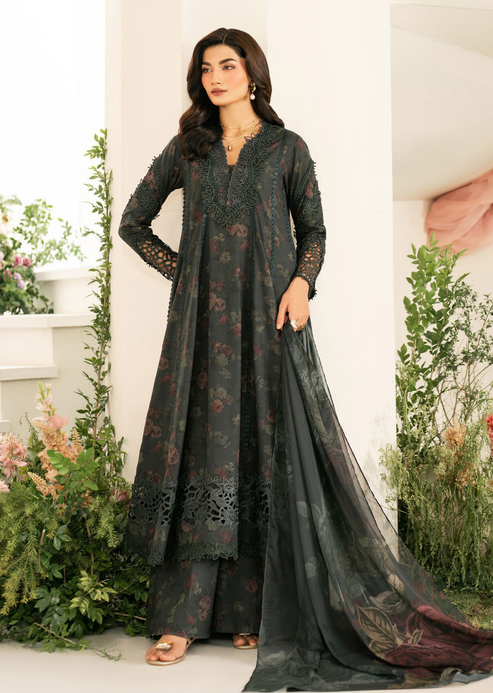 IFE-08 Iznik Festive Edition 2025