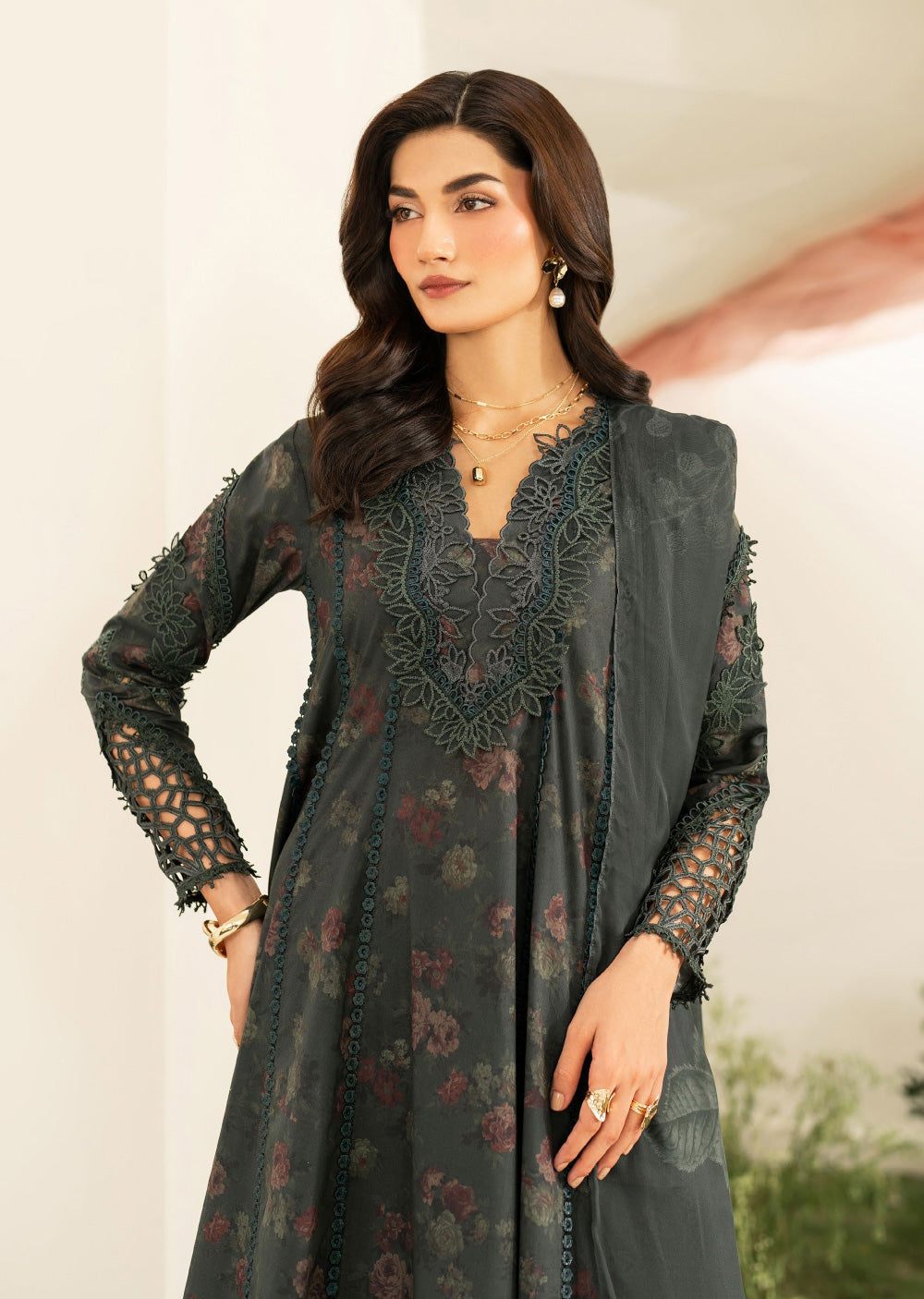 IFE-08 Iznik Festive Edition 2025