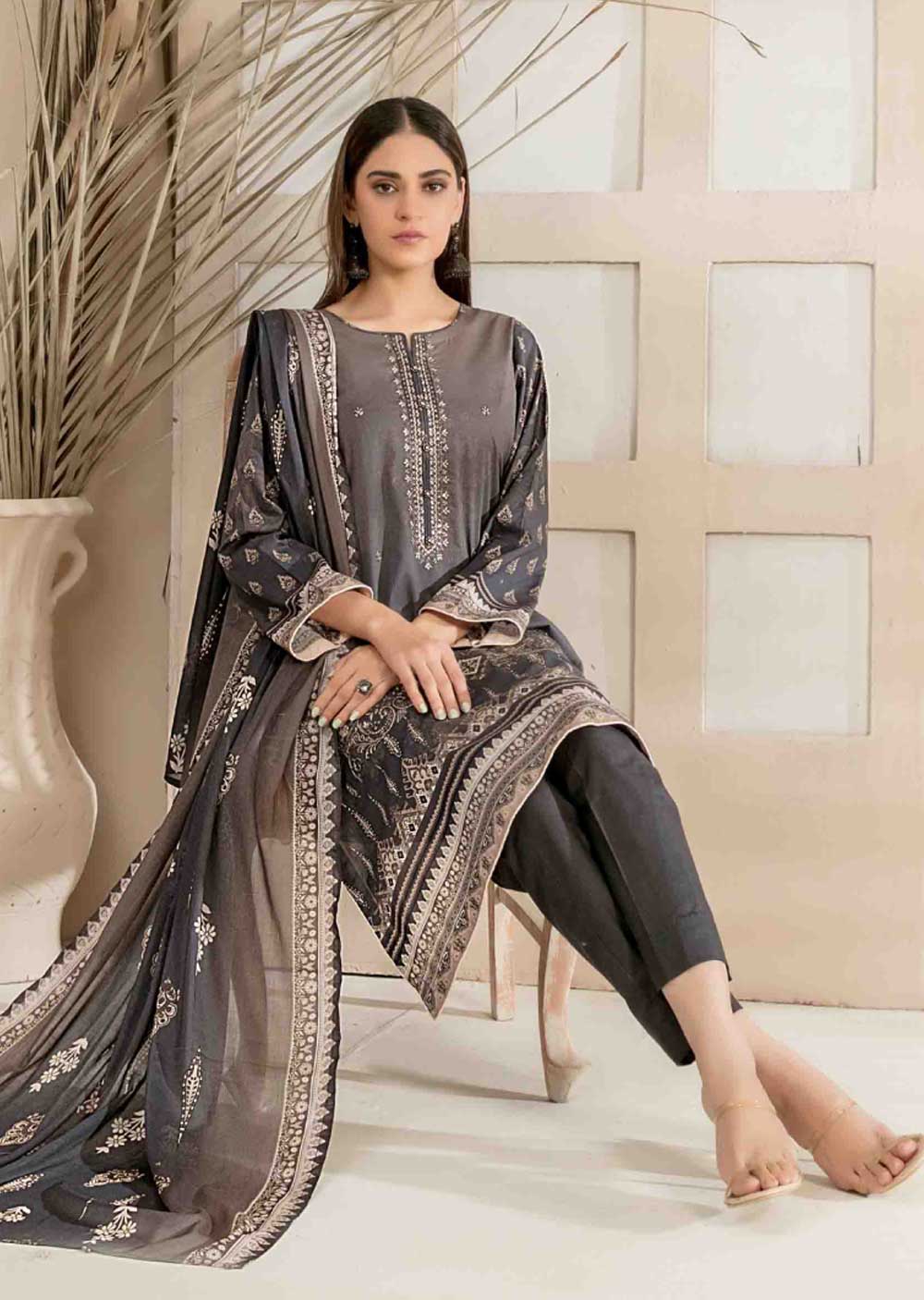 D-2040-R - Readymade - Faria Embroidered Lawn by Tawakkal 2024 - Memsaab Online