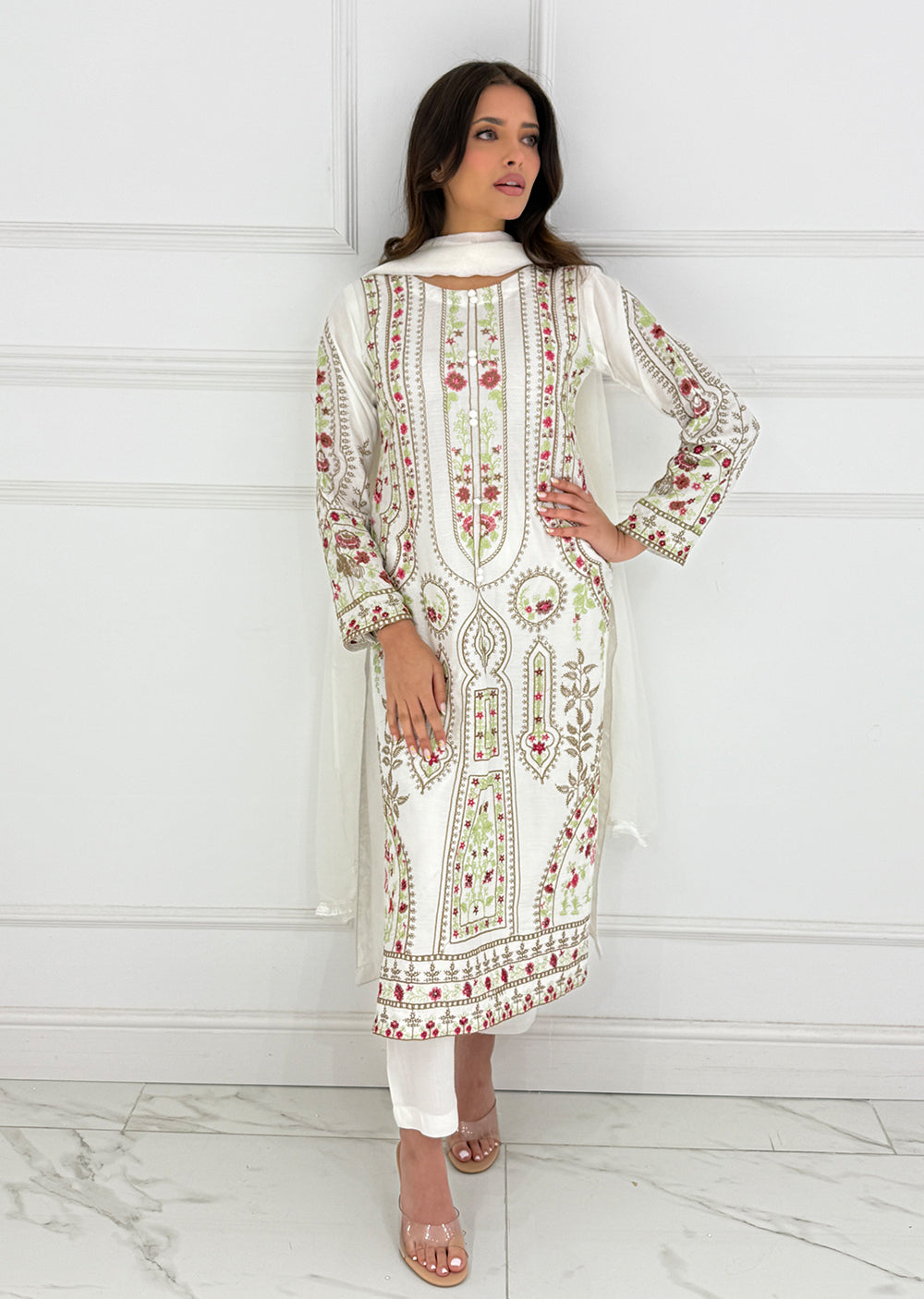 HK272 Zulm - White Linen Oufit - Memsaab Online