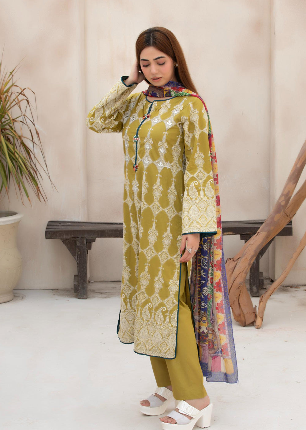 HSS-363- Readymade IVORY ROYALE Heeras Suit - Memsaab Online