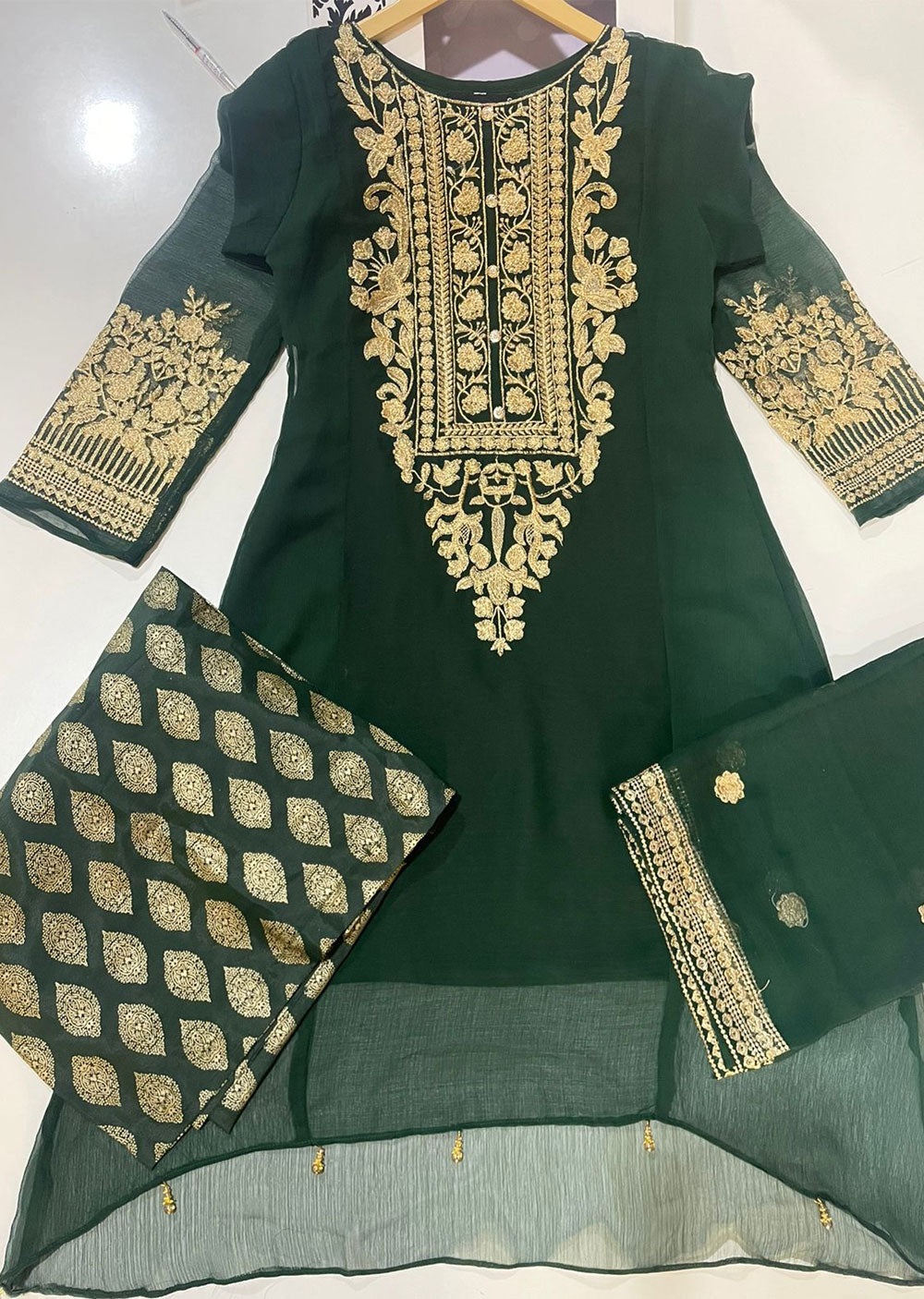 HK240 Reya - Green Readymade Chiffon Suit - Memsaab Online