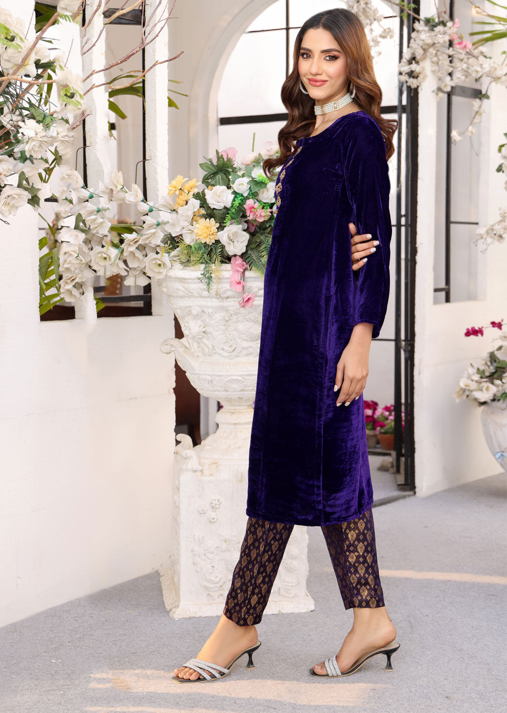 HK230 Layla - Purple Readymade 2 Piece Velvet Suit - Memsaab Online