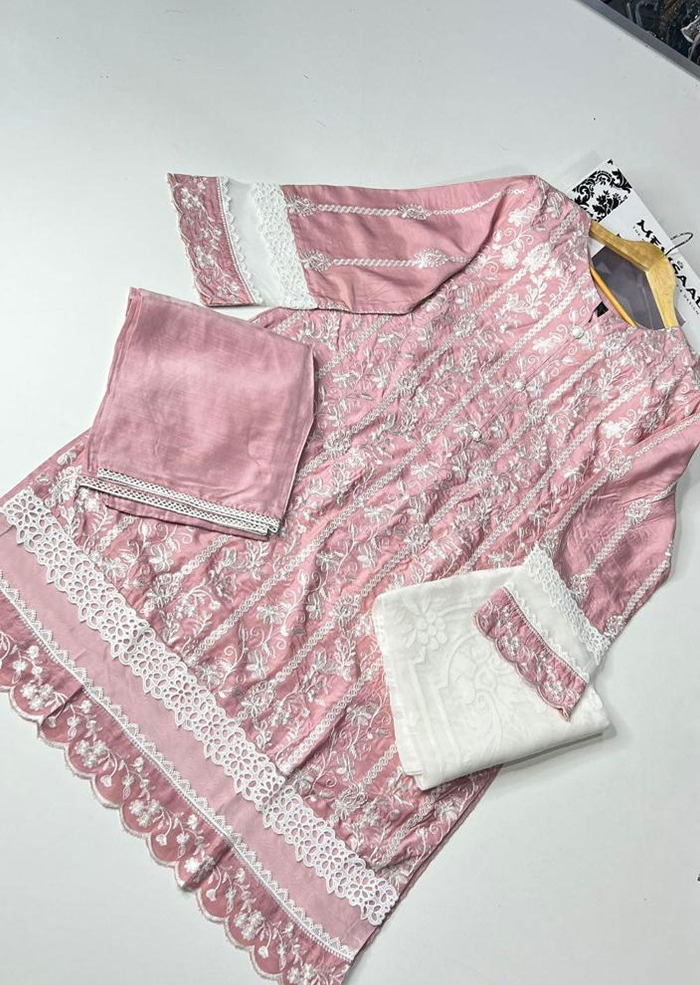 HSS-27 Readymade Pink Lawn Suit - Memsaab Online