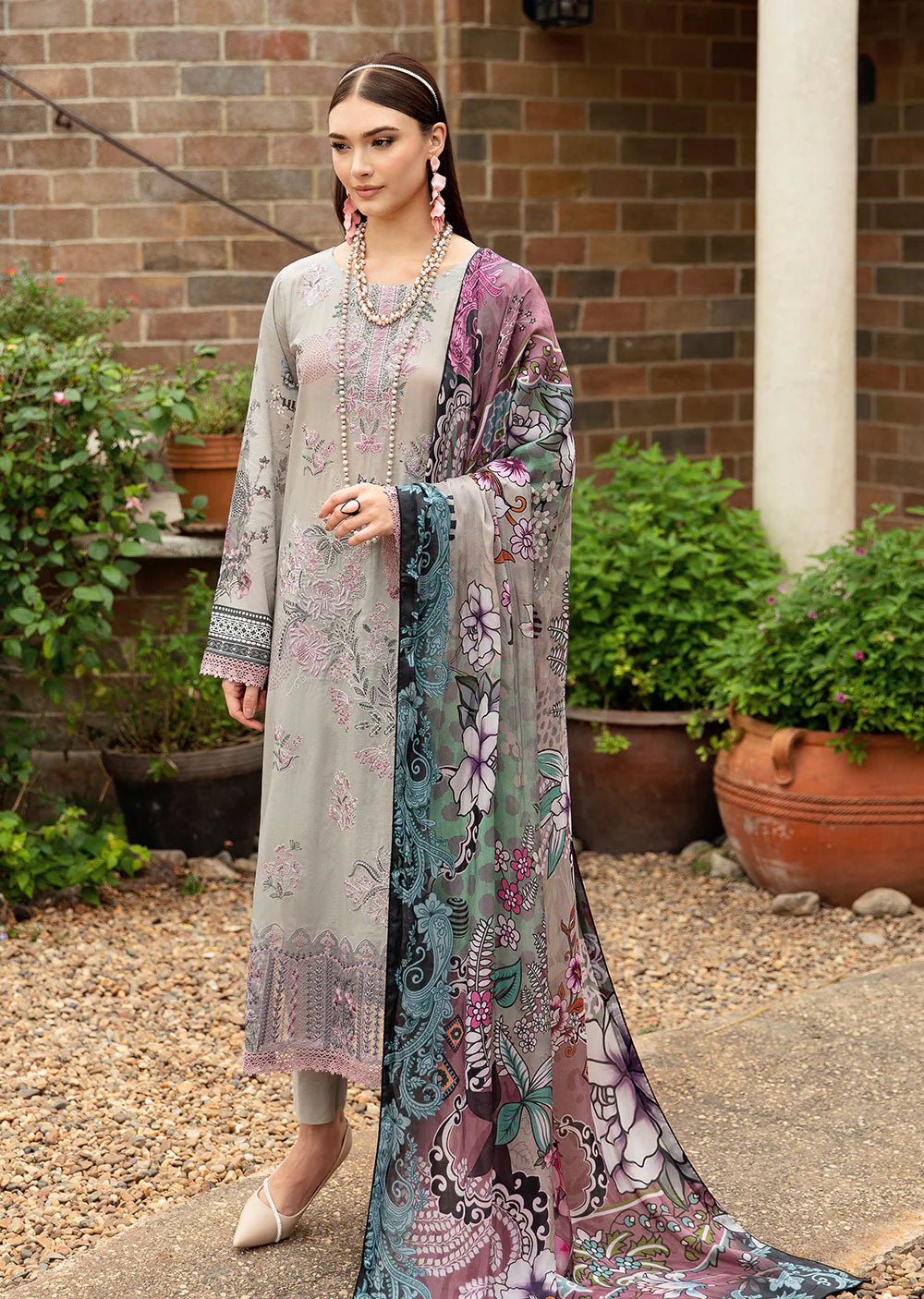 Y-902-R - Readymade - Riwayat by Ramsha Luxury Lawn Vol 09 - Memsaab Online