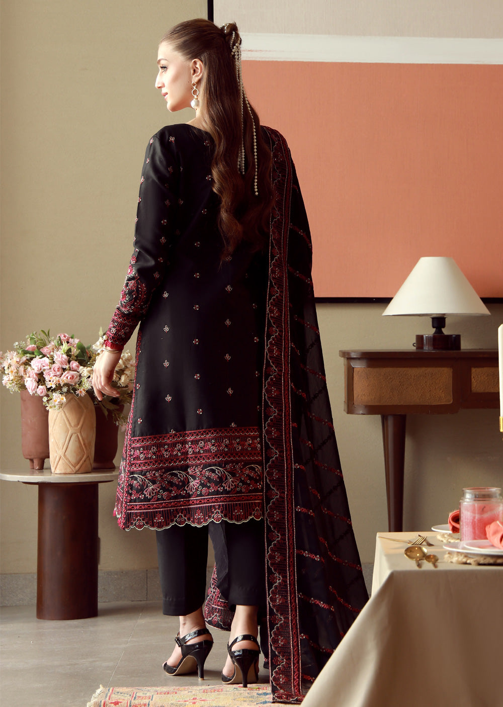 LNP-06 - Zhuri - Ready Made Gulaal Faina Lawn Collection 2025 - Memsaab Online