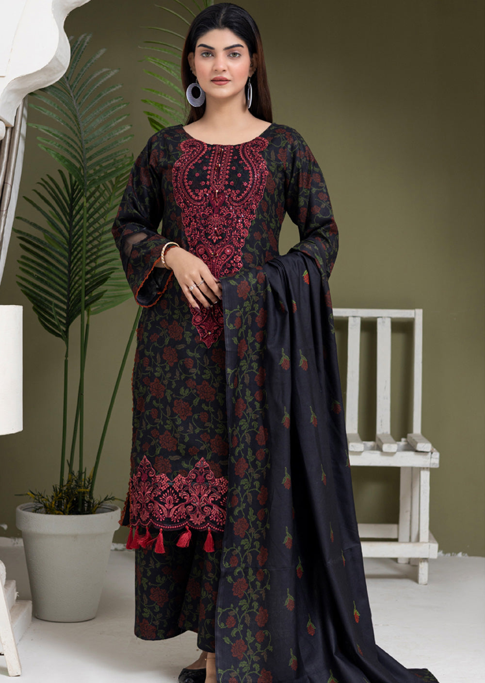 RYW-02-R - Readymade - Rangz Dastaan Winter Suit 2025 - Memsaab Online