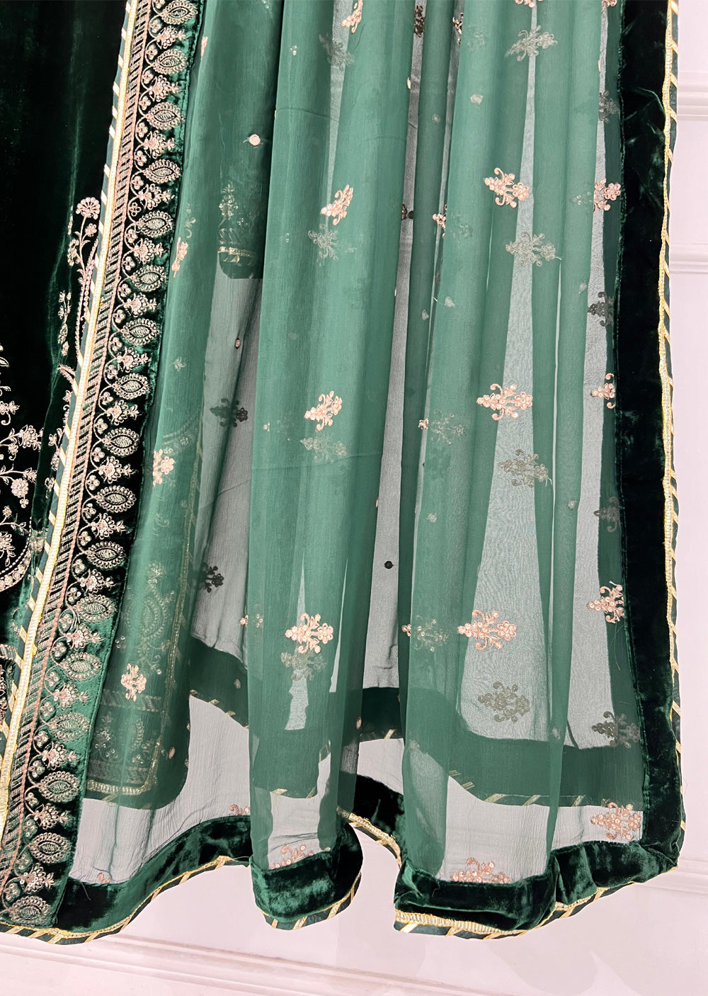 RK6101 - Green Readymade Velvet Suit - Memsaab Online