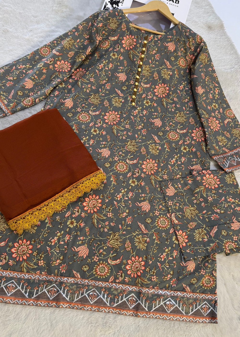HER-505 - Heeras Readymade Lawn Suit - Memsaab Online